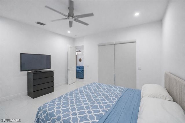 2480 16th ST NE, Naples, FL 34120