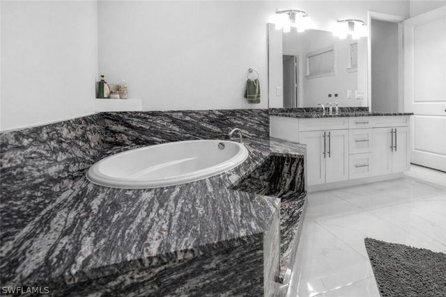 2480 16th ST NE, Naples, FL 34120