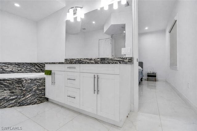 2480 16th ST NE, Naples, FL 34120