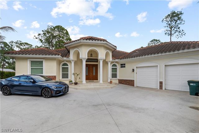 2480 16th ST NE, Naples, FL 34120