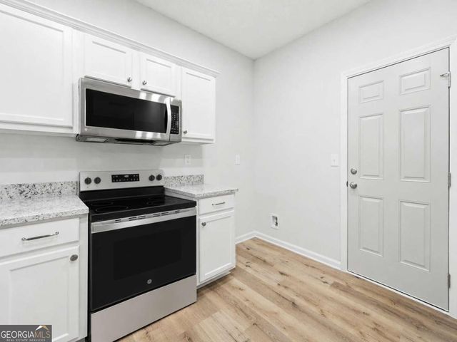 174 Madeline Court, Mcdonough, GA 30253