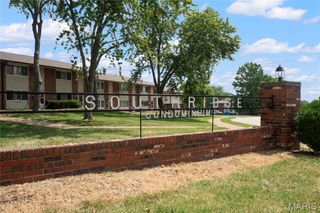 9925 Bunker Hill Drive G, St Louis, MO 63123
