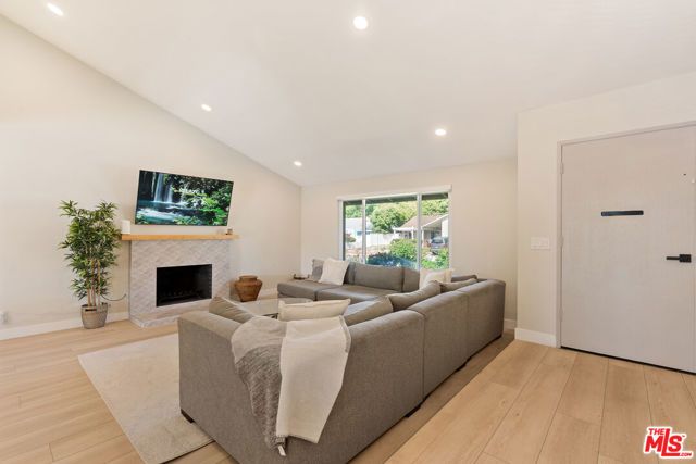 25401 Champlain Road, Laguna Hills, CA 92653