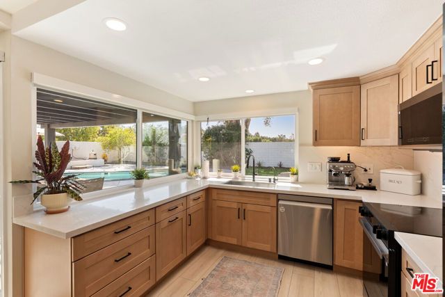 25401 Champlain Road, Laguna Hills, CA 92653