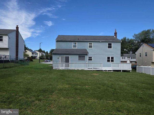 7 SUNNYBANK LN, Aston, PA 19014