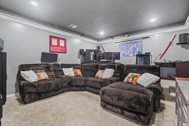212 S MANZANITA Drive, El Paso, TX 79928
