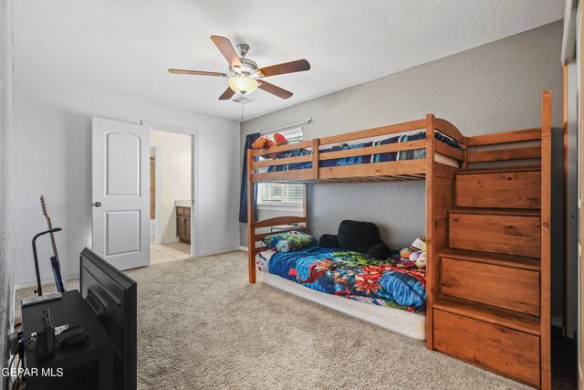 212 S MANZANITA Drive, El Paso, TX 79928