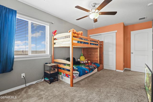 212 S MANZANITA Drive, El Paso, TX 79928