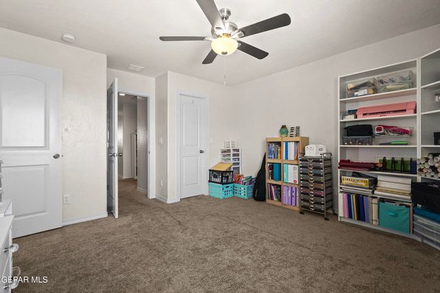 212 S MANZANITA Drive, El Paso, TX 79928