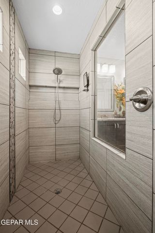 212 S MANZANITA Drive, El Paso, TX 79928
