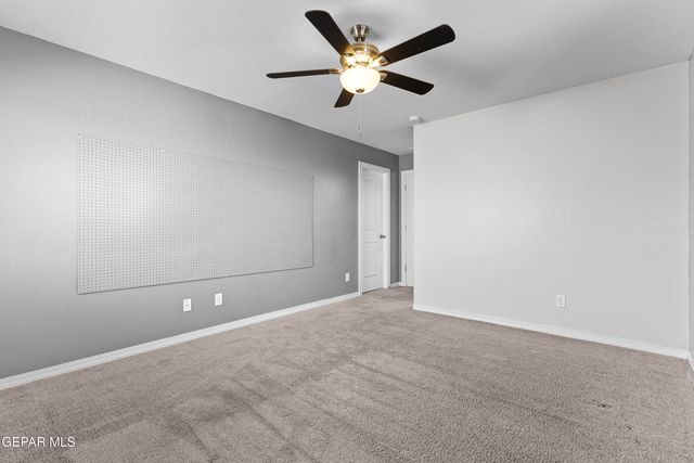 212 S MANZANITA Drive, El Paso, TX 79928