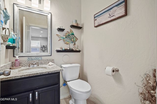 212 S MANZANITA Drive, El Paso, TX 79928