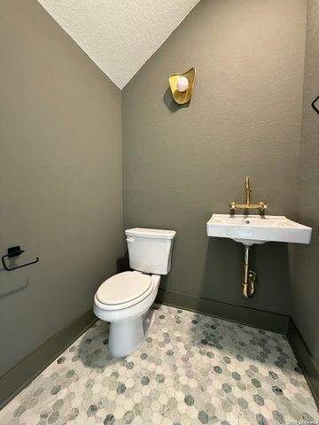 258 Hannah, Boerne, TX 78006