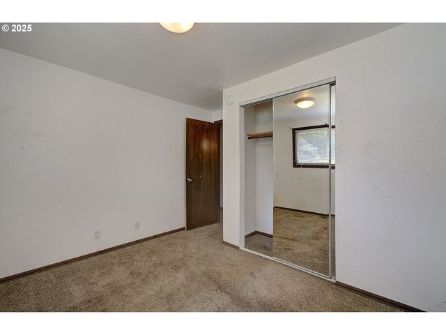 6100 Ne 55TH Cir, Vancouver, WA 98661