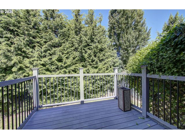 6100 Ne 55TH Cir, Vancouver, WA 98661