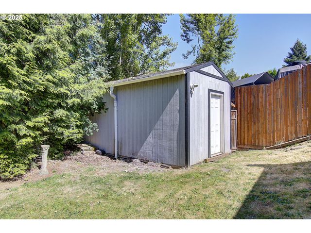 6100 Ne 55TH Cir, Vancouver, WA 98661