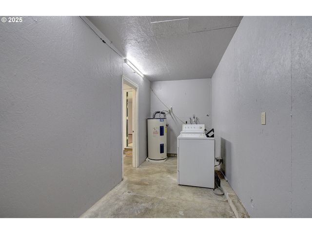 6100 Ne 55TH Cir, Vancouver, WA 98661