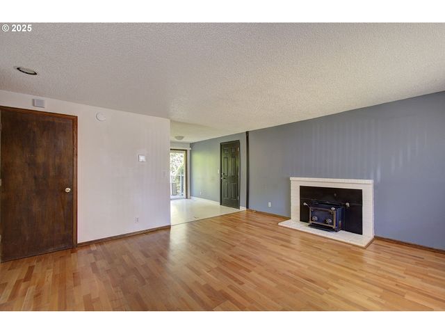 6100 Ne 55TH Cir, Vancouver, WA 98661