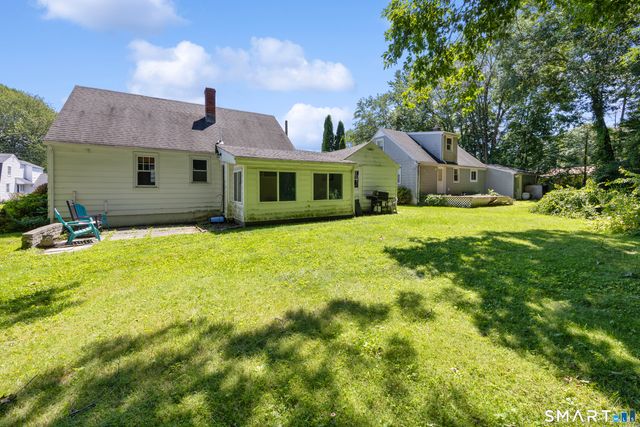 43 Deering Lane, Naugatuck, CT 06770