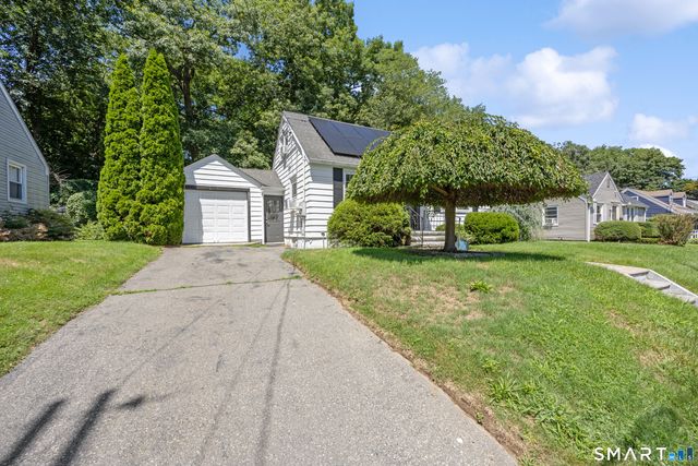 43 Deering Lane, Naugatuck, CT 06770