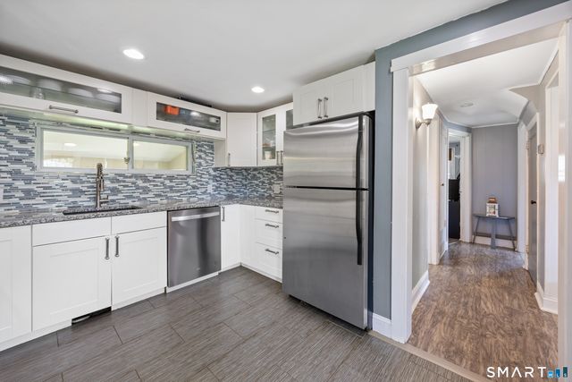 43 Deering Lane, Naugatuck, CT 06770