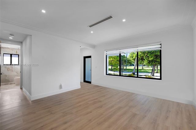 365 Fairway Drive, Miami Beach, FL 33141
