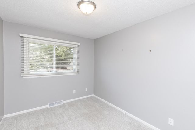 2925 14th Avenue S, Moorhead, MN 56560