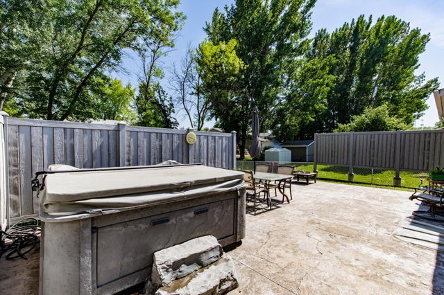 2925 14th Avenue S, Moorhead, MN 56560