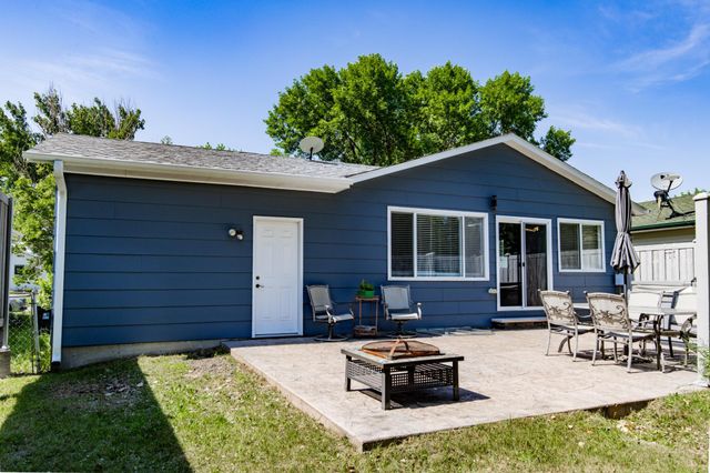 2925 14th Avenue S, Moorhead, MN 56560