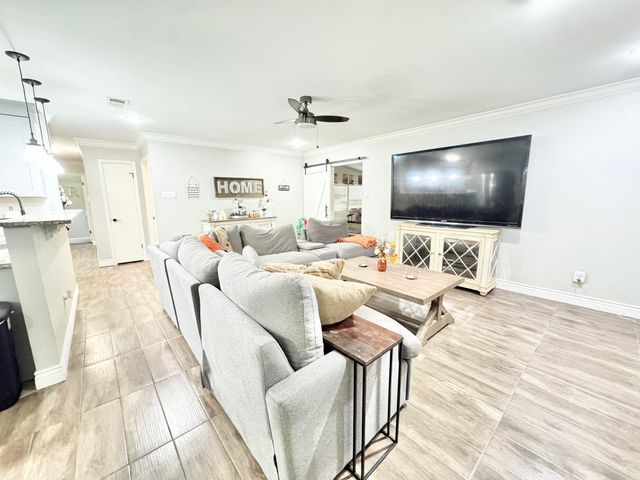 8501 Merriwood Ct Court, Sherwood, AR 72120