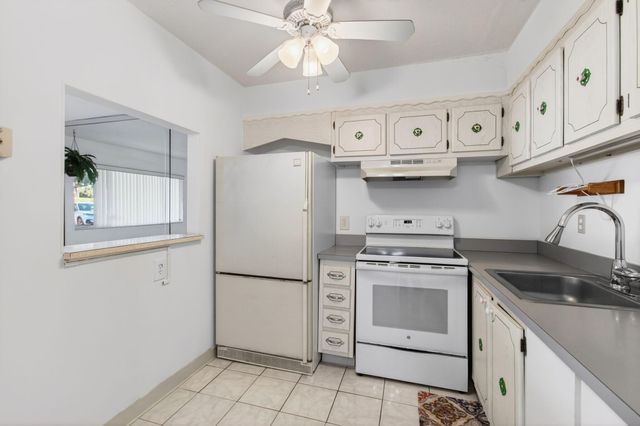 555 Purdy Lane 116, Palm Springs, FL 33461