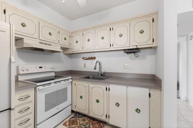 555 Purdy Lane 116, Palm Springs, FL 33461