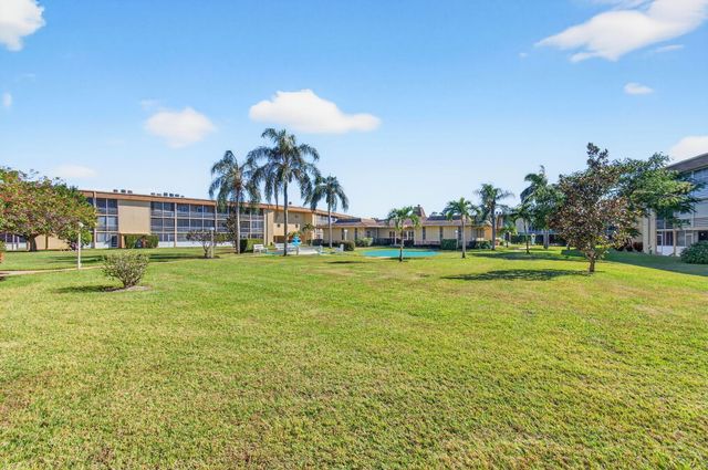 555 Purdy Lane 116, Palm Springs, FL 33461