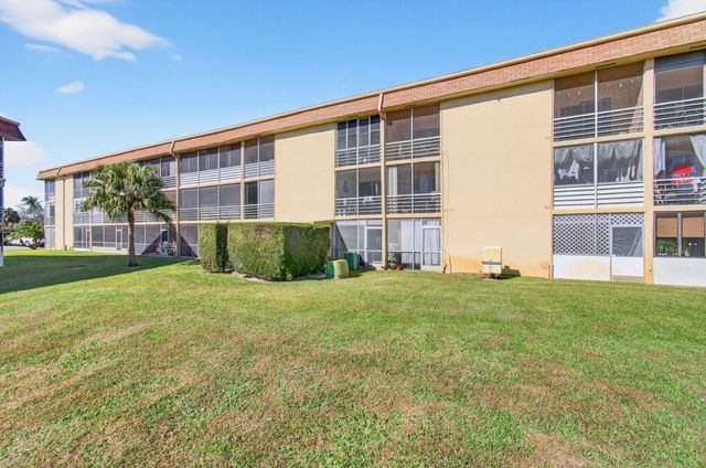 555 Purdy Lane 116, Palm Springs, FL 33461