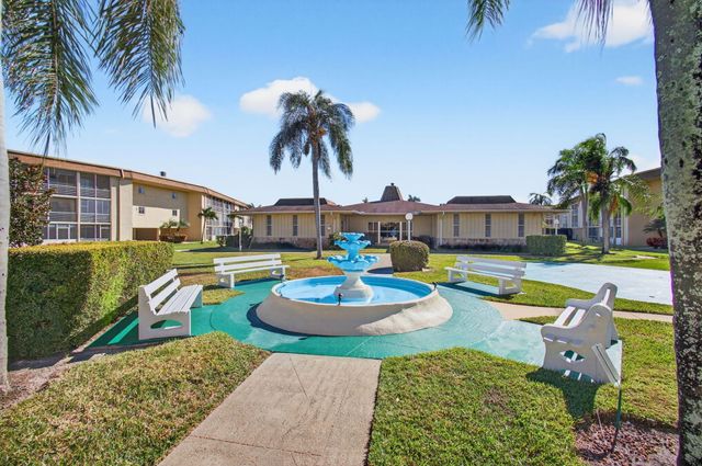 555 Purdy Lane 116, Palm Springs, FL 33461