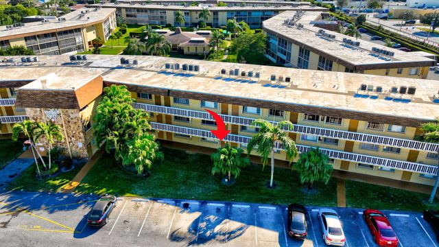 555 Purdy Lane 116, Palm Springs, FL 33461