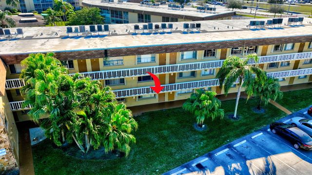 555 Purdy Lane 116, Palm Springs, FL 33461