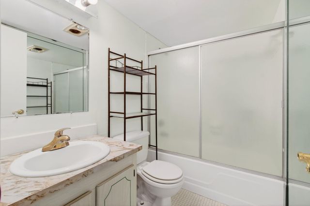 555 Purdy Lane 116, Palm Springs, FL 33461