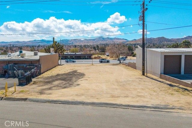 55945 Yucca Trail, Yucca Valley, CA 92284