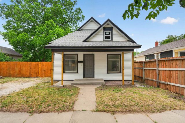 1621 S Waco, Wichita, KS 67213