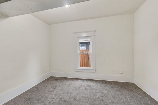 1621 S Waco, Wichita, KS 67213