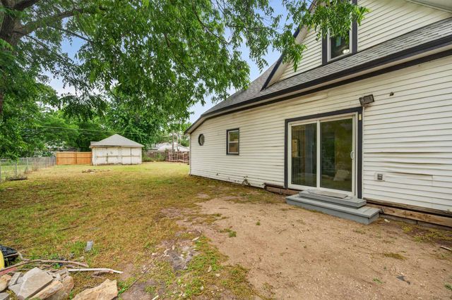 1621 S Waco, Wichita, KS 67213