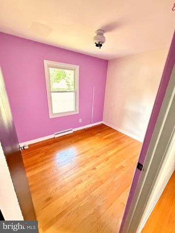 208 PECAN LN, Fredericksburg, VA 22405