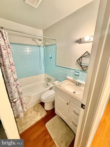 208 PECAN LN, Fredericksburg, VA 22405