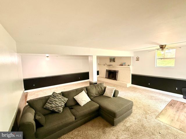 208 PECAN LN, Fredericksburg, VA 22405