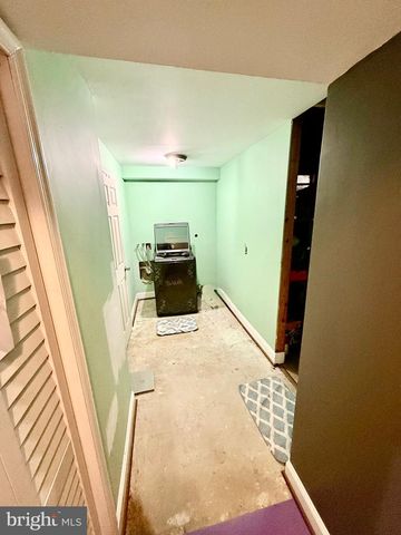 208 PECAN LN, Fredericksburg, VA 22405