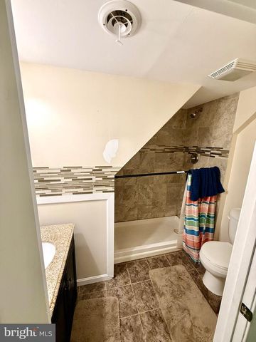 208 PECAN LN, Fredericksburg, VA 22405