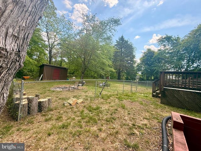 208 PECAN LN, Fredericksburg, VA 22405