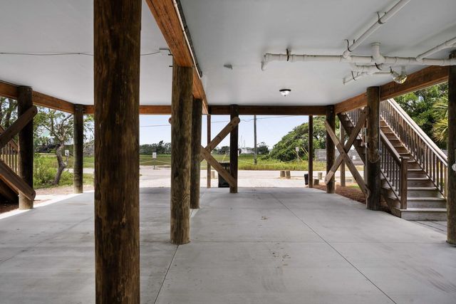 31 W 9th Street, Folly Beach, SC 29439