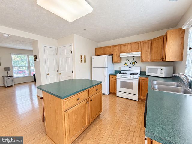 8703 THORNBROOK DR, Odenton, MD 21113